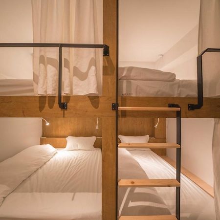 Phoenix Hostel Хуалянь Экстерьер фото