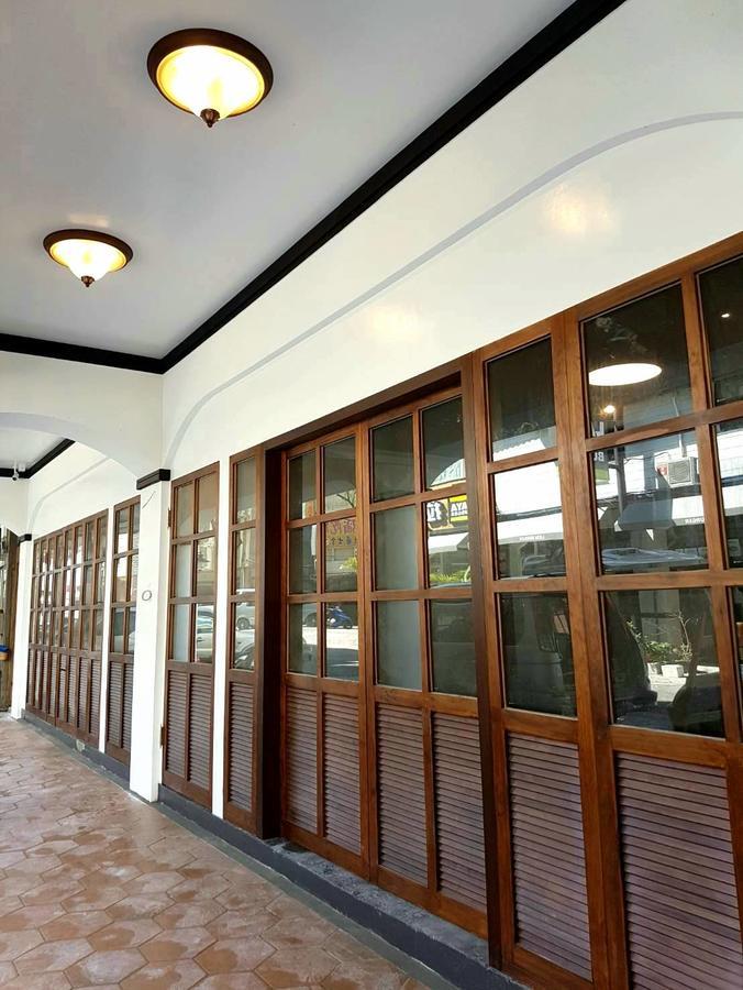 Phoenix Hostel Хуалянь Экстерьер фото