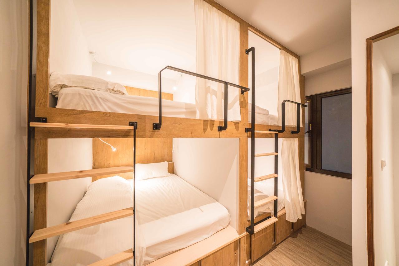 Phoenix Hostel Хуалянь Экстерьер фото