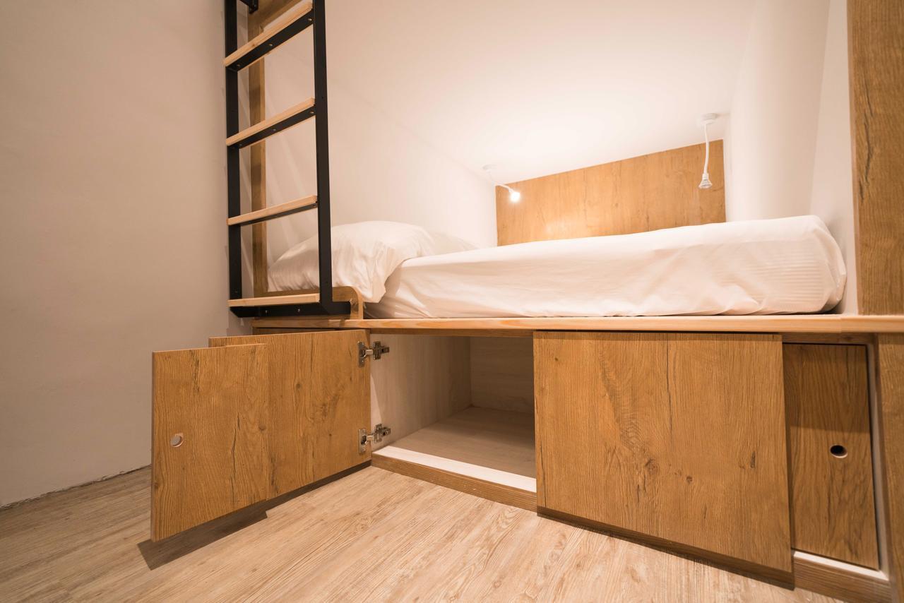 Phoenix Hostel Хуалянь Экстерьер фото